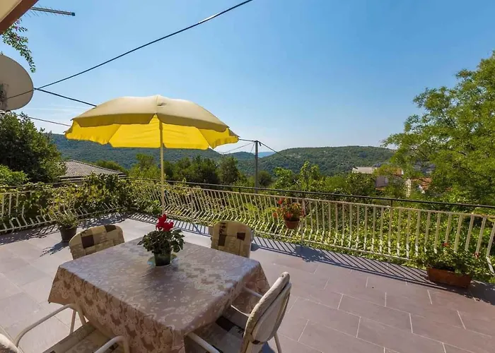 Apartment Three-bedroom In Crikvenica Xii Grižane