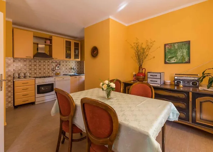 Apartment Three-bedroom In Crikvenica Xii *