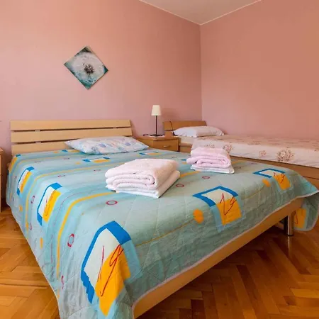 Three-bedroom In Crikvenica Xii