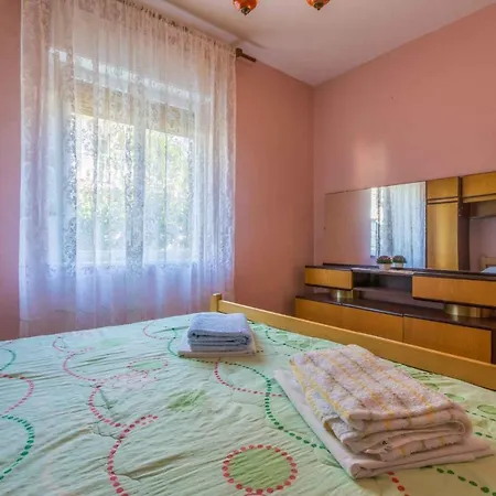 Three-bedroom In Crikvenica Xii