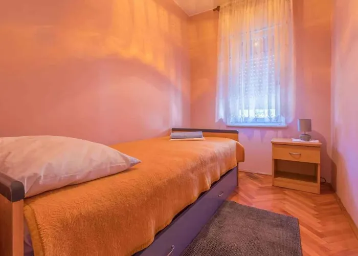 Apartamento Three-bedroom In Crikvenica Xii Grižane